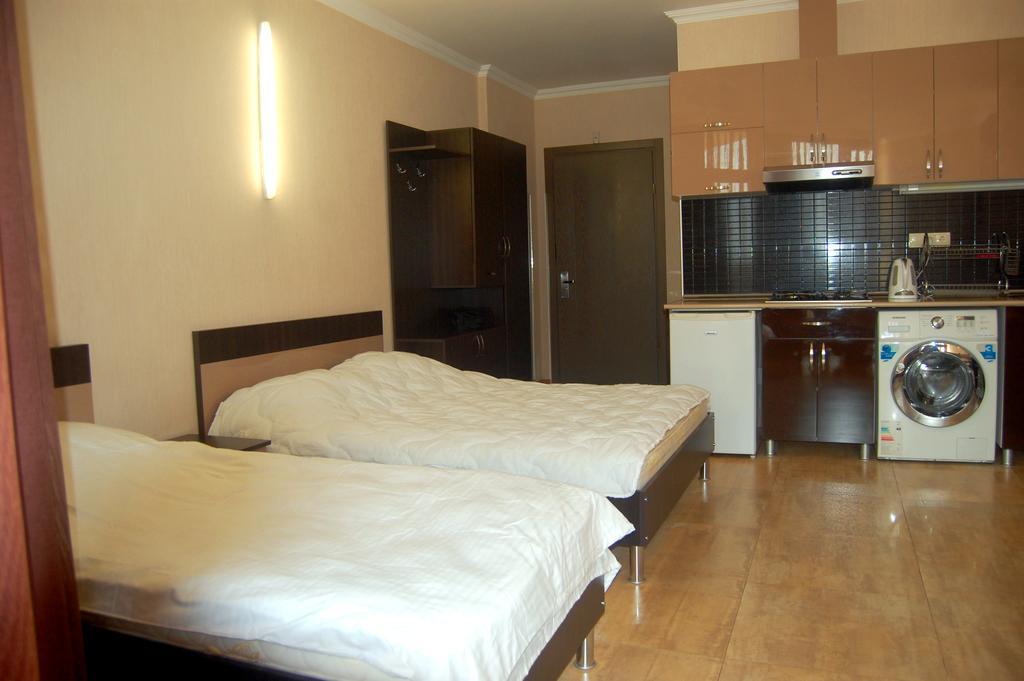 Irina Apartment 1 Batumi Exteriör bild